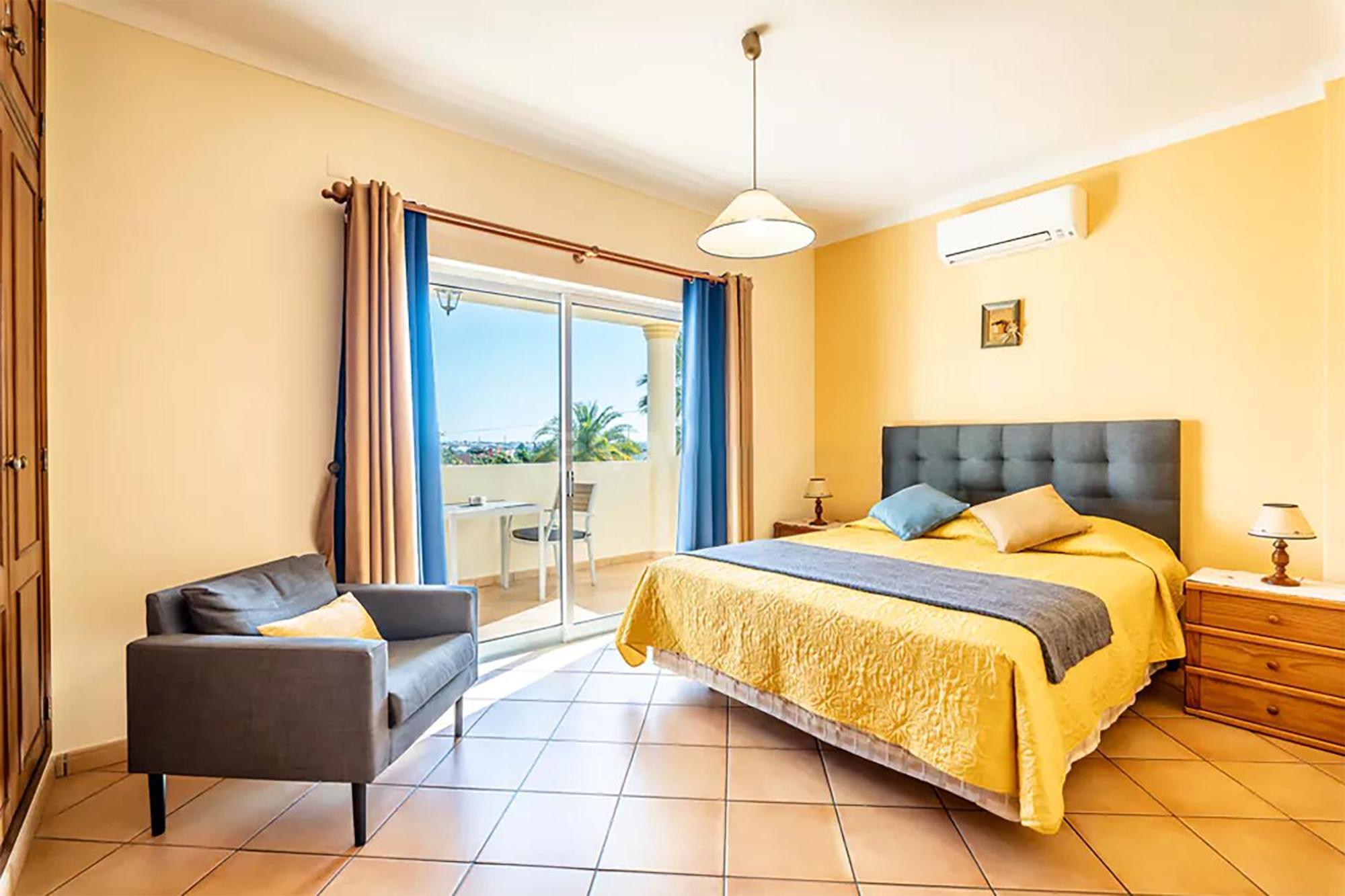 Villa Eber - Independent 1 & 2 Bedroom Apartments, Pool, Air Con, Fast Wi-Fi, Near Old Town Of Albufeira And Beaches エクステリア 写真