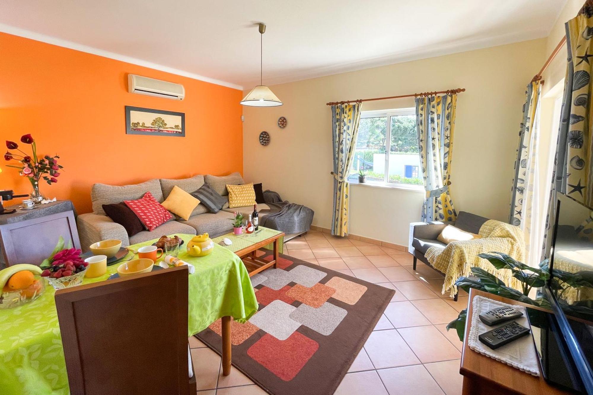 Villa Eber - Independent 1 & 2 Bedroom Apartments, Pool, Air Con, Fast Wi-Fi, Near Old Town Of Albufeira And Beaches エクステリア 写真