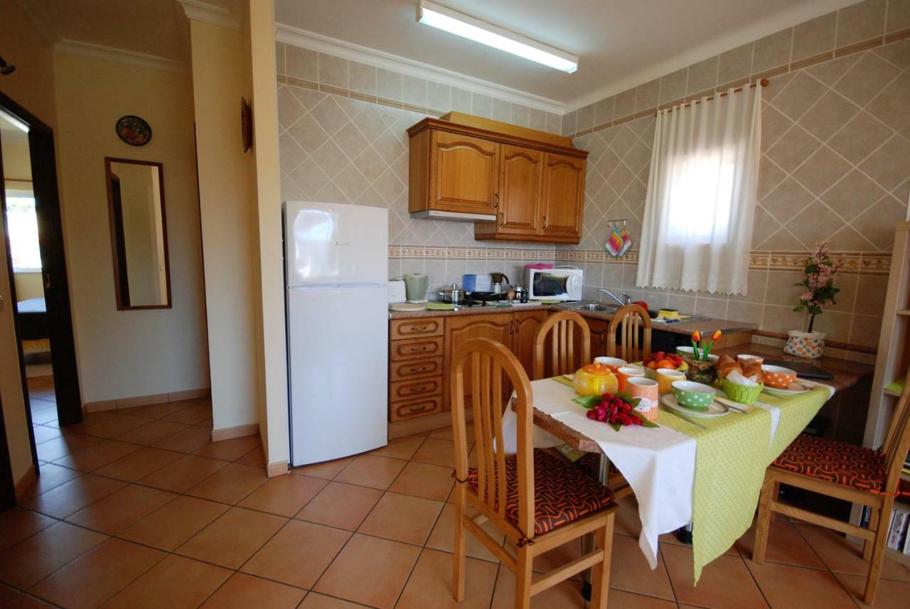 Villa Eber - Independent 1 & 2 Bedroom Apartments, Pool, Air Con, Fast Wi-Fi, Near Old Town Of Albufeira And Beaches エクステリア 写真
